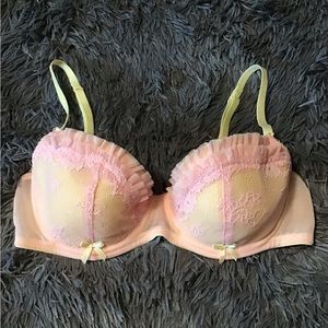 Gorgeous La Senza 34B Lace Pink & Yellow Bra. Never worn.
